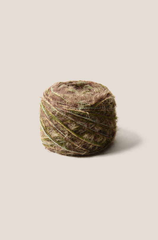 hand blended yarn, dune grass dark yarn, earth collection yarn, coastal grass yarn, textured yarn, fibre art yarn, knitting crochet weaving yarn, natural earthy yarn